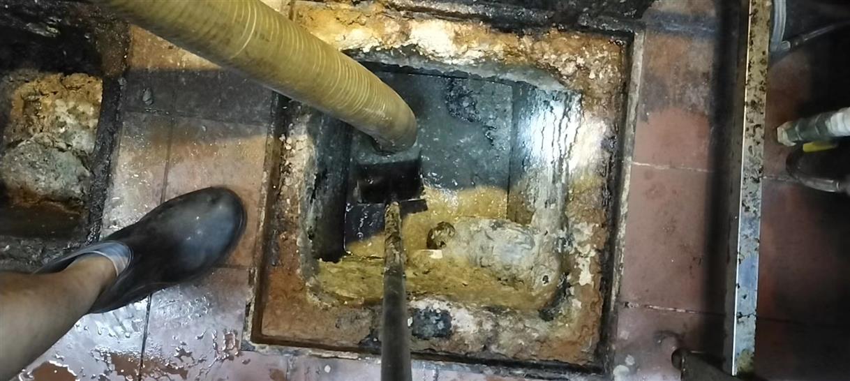 渝北化油池清理-污水池清掏